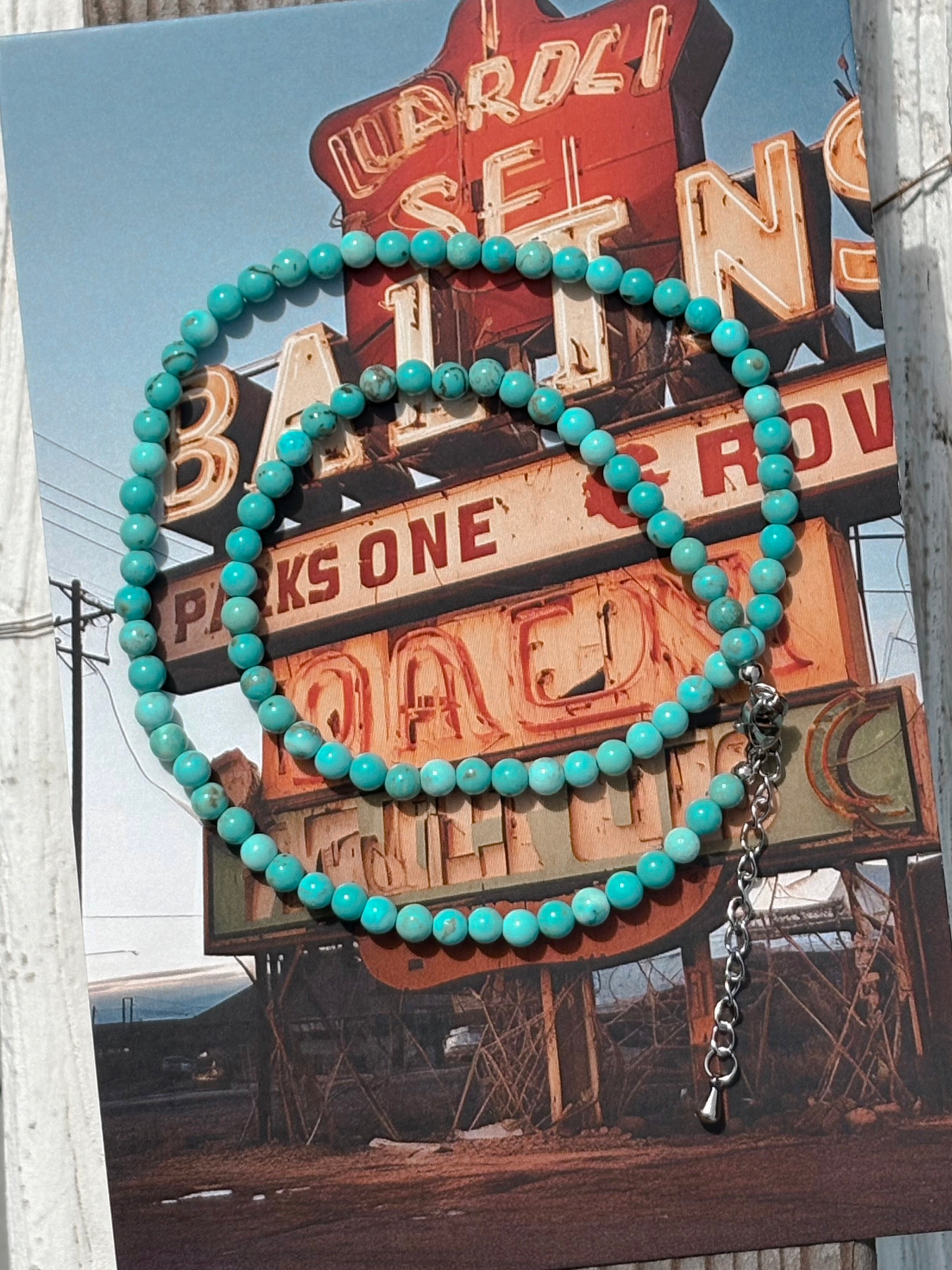 Arlo Blue Necklace