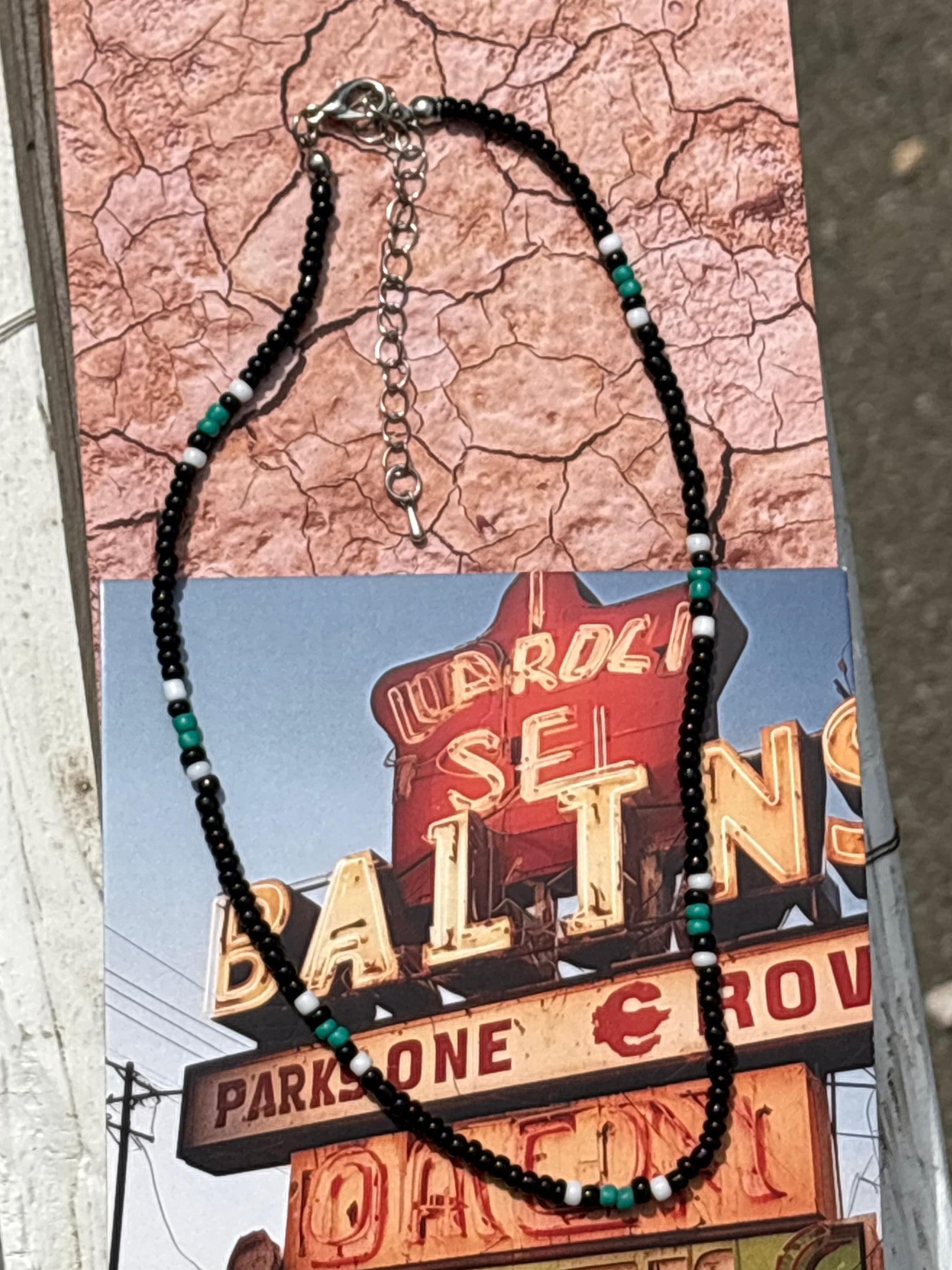 Moonrise Mesa Necklace (Black)